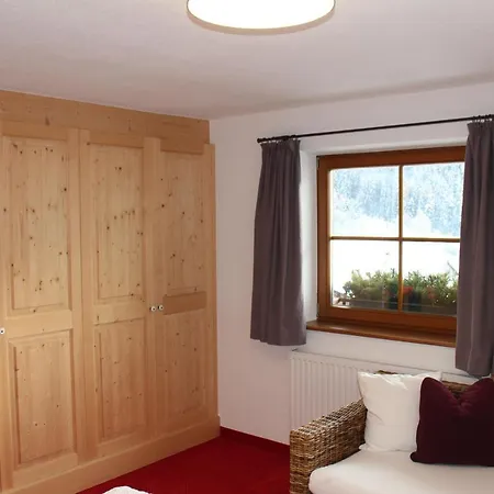 Sonneck Apartman Pettneu am Arlberg